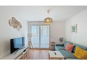 Location appartement  m² T-2 à Suresnes  1 420 €