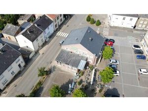 Restaurant  fond de commerce avec deux appartements loués à Volmerange-les-mines (F-57)