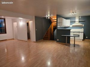 Maison de ville- appartement en duplex type 5. 110m²  Bar-le-Duc Quartier Notre Dame