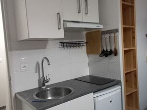 Studio meublé à louer