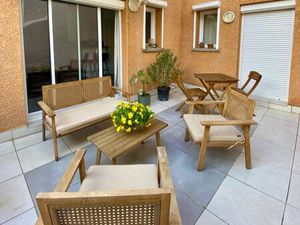 Grand T2 meublé de 60m2 avec terrasse de 15m2 + possibilité d’un garage fermé