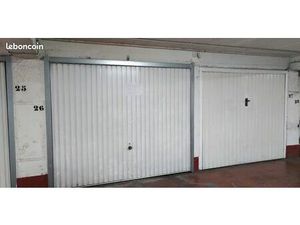 Garage fermé centre Cannes rond point Duboys d Angers