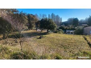 Terrain 1 322 m² Barjols