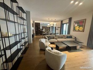 Appartement 7 pièces 164 m²