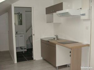 Studio toutes charges comprises