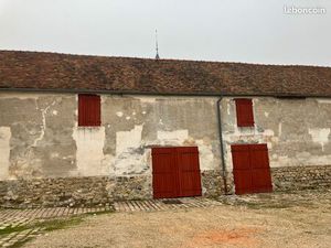 Box  garde meuble ou entrepôt 135 m2