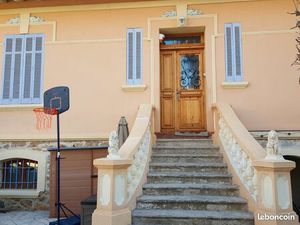 Villa Hyères quartier résidentiel meublée- Plein Sud et calme