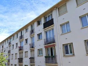 94400 VITRY APPARTEMENT 4 PIECES 63.61 M² AVEC UNE CAVE ET UNE PARKING COMMUN
