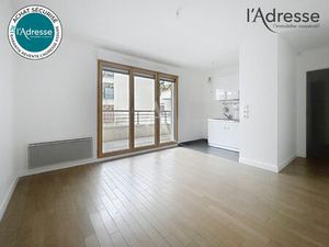 Vente appartement 1 pièce  28.03m²  Suresnes