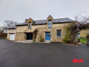 Longère chaleureuse proche Saint-Aubin-d’Aubigné