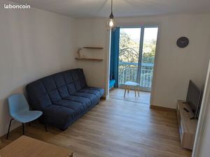 Loue studio meublé 27 m2 Aix en Provence Saint Hilaire