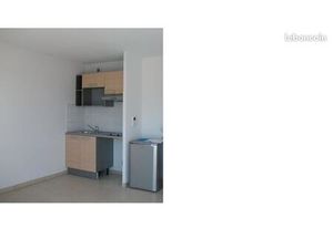 Nantes Nord (Quartier Petit Port - Facultés  Arrêt de tramway Ecole Centrale Audencia à 10