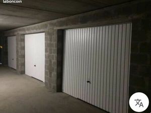 Box garage en plein centre