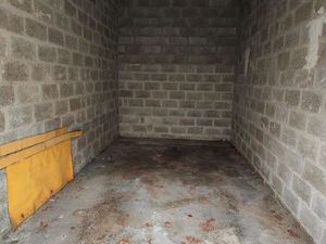 Location garage box 17m2