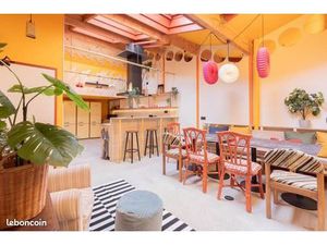 Maison 5 pièces 216 m²