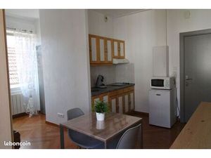 Location studio meublé