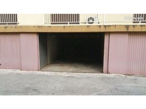 Particulier loue un grand garage de 22 m²