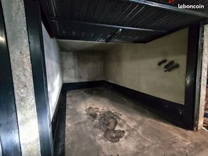 Box à louer - 15 m² - Maurepas