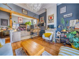 Appartement 3 pièces de 78m2 Carrez avec balconnet et jardin partagé