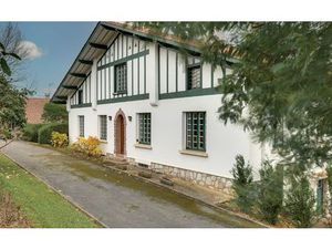 Maison Hasparren 211 m² T-7 à vendre  650 000 €