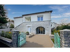 Maison Notre-Dame-de-Sanilhac 130 m² T-5 à vendre  235 400 €