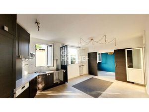 BOIS COLOMBES/ 3 P 52 M² avec jardin