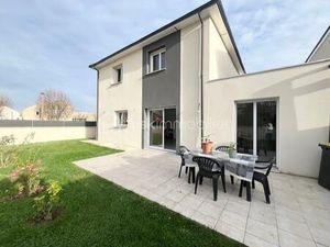 Maison de 145 m² à Val-De-Reuil