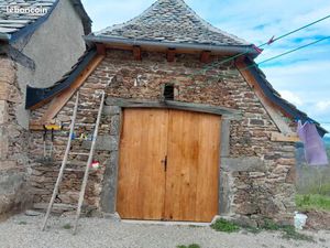 Maison + terrain + corps de ferme