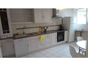 NE PAS MANQUER T3 meublé  idéal couple  équipé complétement  idéalement situé