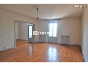 T3 72m2 avec terrasse