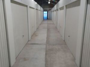 Box/garage de stockage SECURISE - dispo immédiate