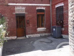 Maison à louer - 4 pièces - 55 20 m2 - St Quentin - 02 - PICARDIE