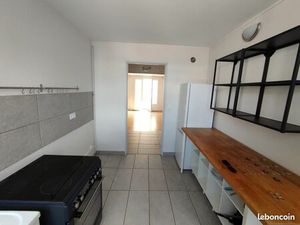 T4 Monplaisir Lyon 8 – 1290 CC