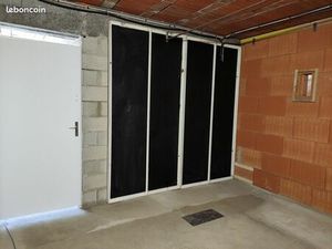 BOX DE STOCKAGE - GARDE-MEUBLES 11m²