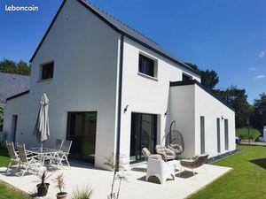 SAINT AVE Contemporaine 5 chambres et un garage