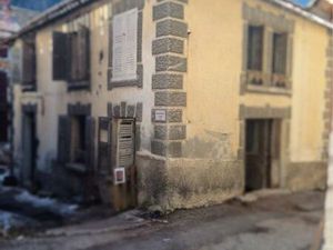 Maison de village à rénover + jardin