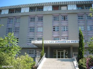 Joli studio ds residence securisee