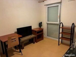 Studio a louer avec parking souterrain securise