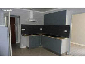 2 pièces second étage  Rue des Cras  29 m² +garage fermé