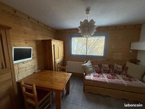 Studio centre station