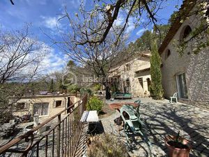 Demeure de 272 m² à La Motte