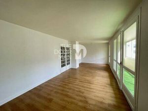 Romain GIL - THE DOOR MAN FRANCE