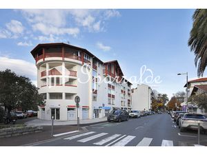 Hendaye Plage (64) -T3 bis avec 2 garages boxés à quelques