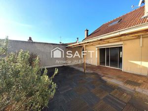 T3 avec terrasse à proximité de PARIS  tout à pied