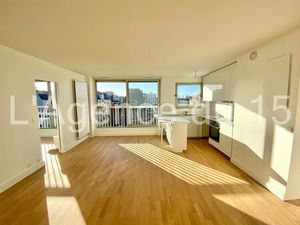 Appartement 2 pièces dernier étage