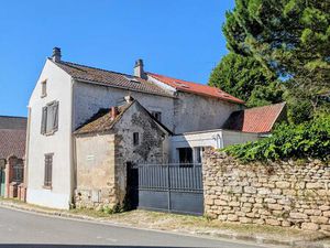 Maison ancienne rénovée sur LONGUESSE