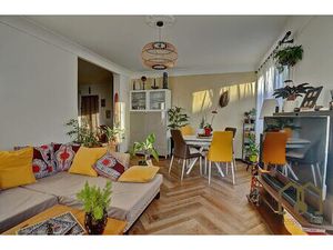 Appartement T5 116m² balcon+loggia Vaulx-en-Velin Village