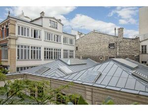 Vente Appartement de luxe Paris 10 5 Pièces 146 m² <meta name="description" content="En re