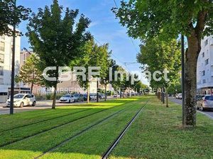 Location commerce DIJON 165 m²