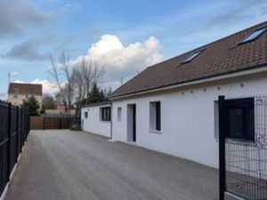 Maison de 4 pièces de luxe en vente à Pont-à-Marcq  France